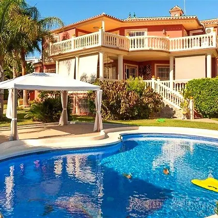 Casa Juanita Familias טורמולינוס
